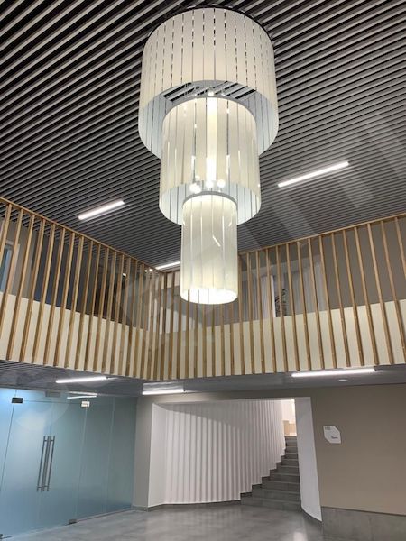 Кубообразный потолок "Санди" белый 30х50 мм с зазором 80 мм