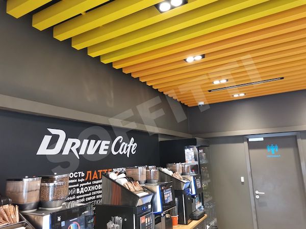 Кубообразный потолок 80х100 мм с зазором 120 мм