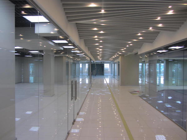 Кубообразный реечный потолок