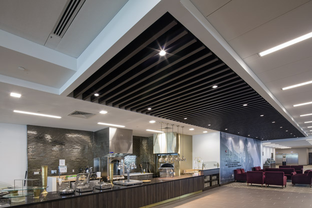 Кубообразный реечный потолок