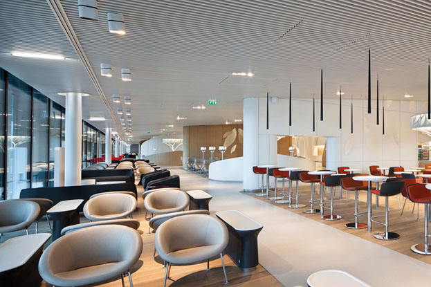 Кубообразный реечный потолок